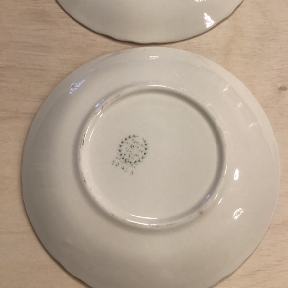 Tea cup saucers - Picture 4 of 4